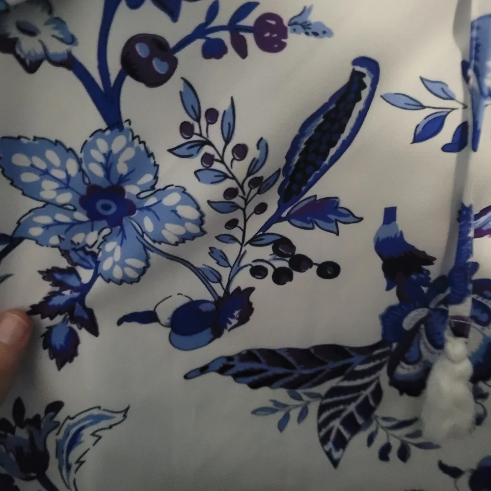 Blue Floral Women's Blouse - Picture 5 of 7